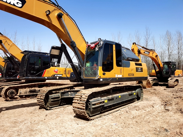 Used XCMG 370 excavator