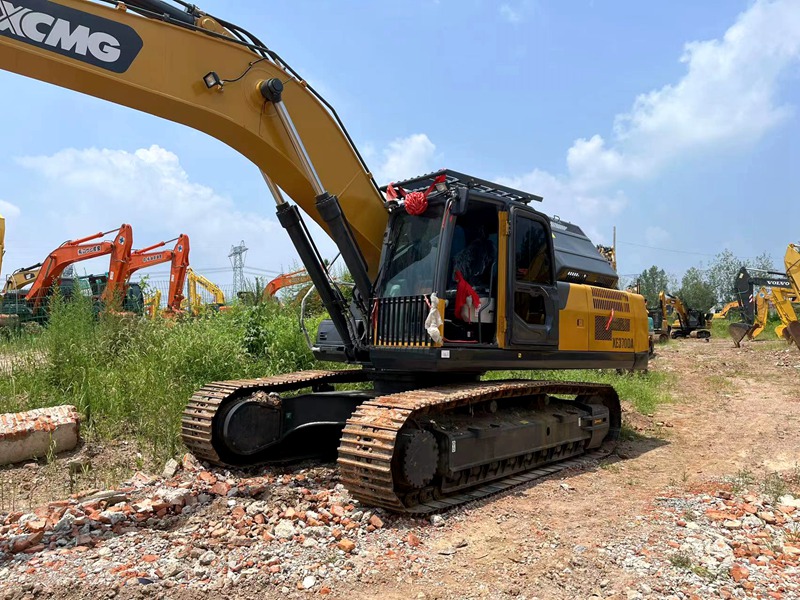 Used XCMG370D excavator