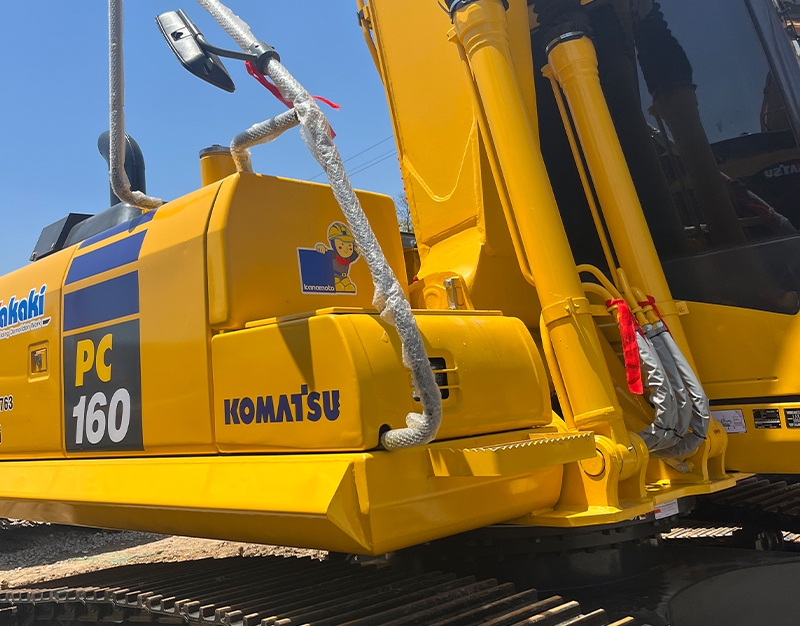 Used Komatsu pc160