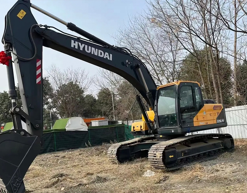 Used Hyundai 225vs